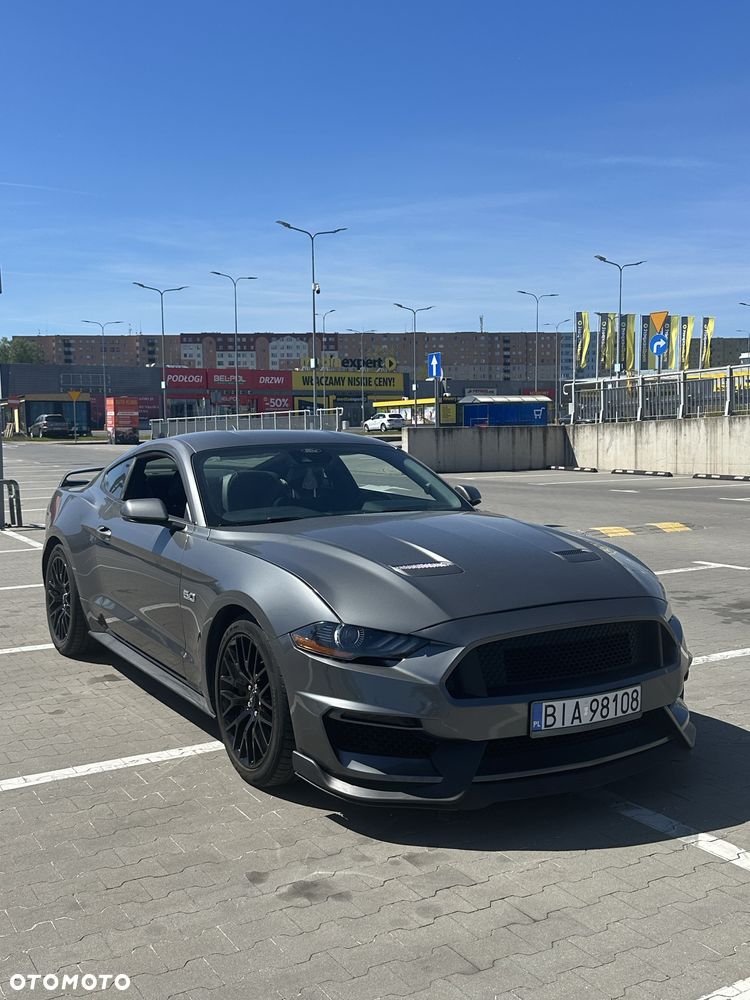 Ford Mustang - 1