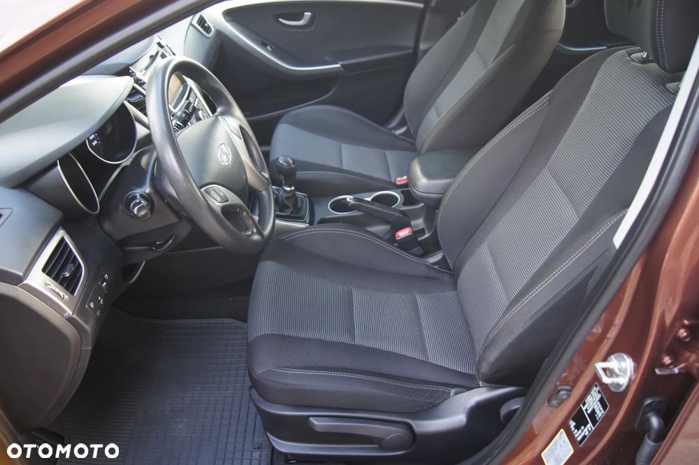 Hyundai i30 1.4 Advantage - 11