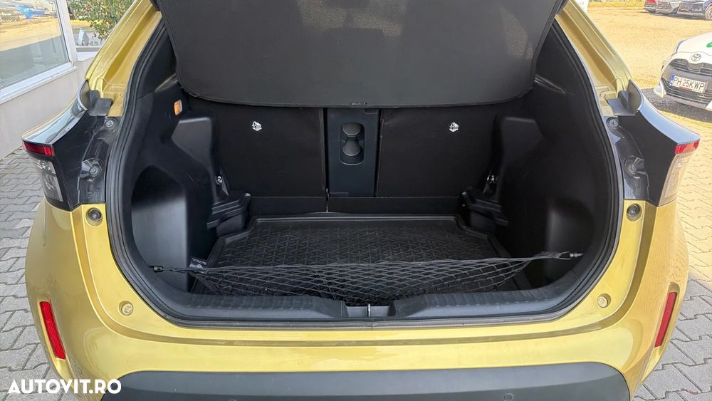 Toyota Yaris Cross 1.5 VVT-i HSD 4x2 Dynamic - 10