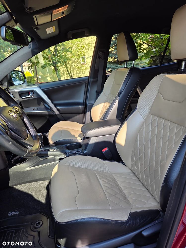 Toyota RAV4 Hybrid Selection 4x4 - 10