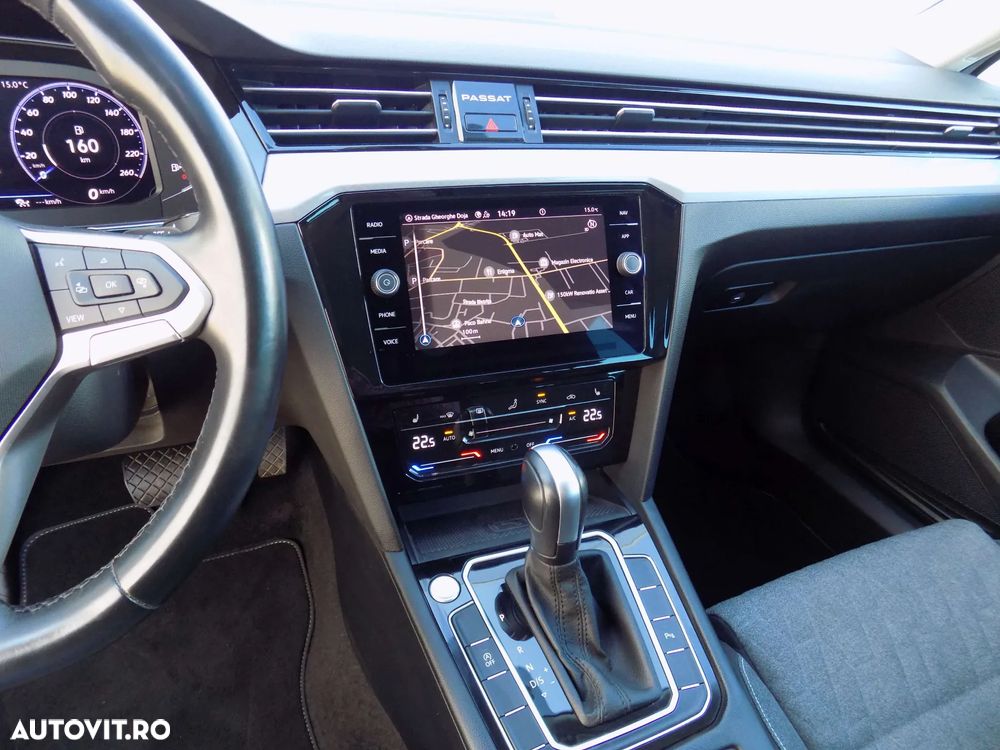 Volkswagen Passat 2.0 TDI SCR DSG Business - 17