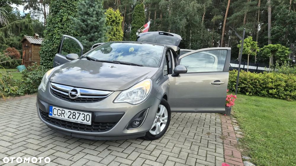 Opel Corsa 1.2 16V Essentia - 1
