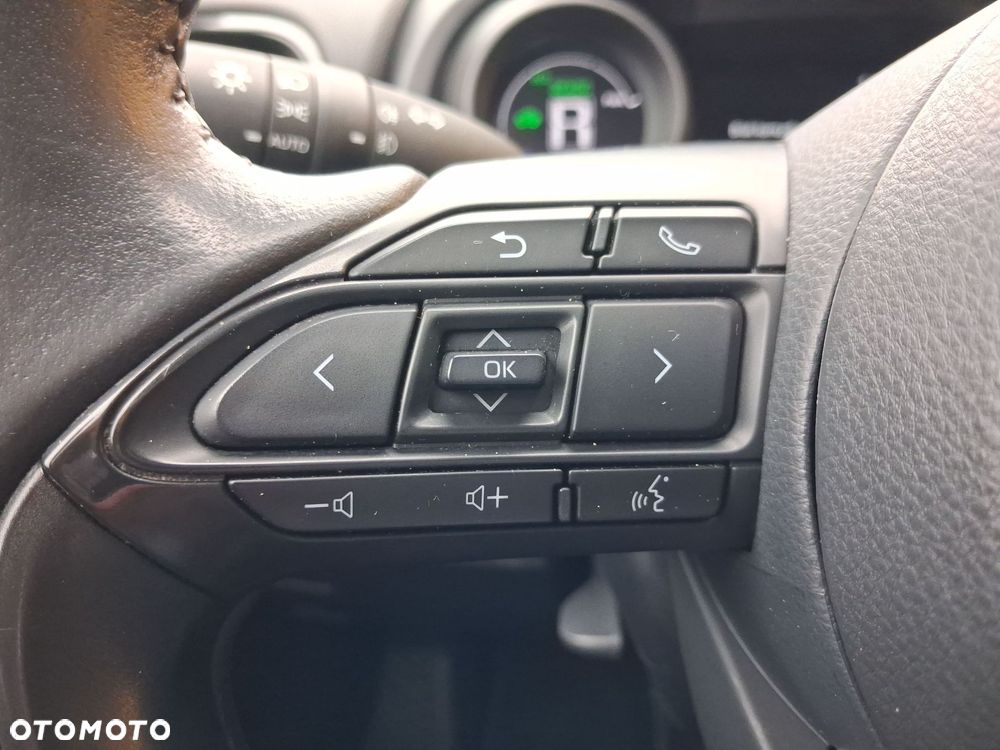 Toyota Yaris Hybrid 1.5 Comfort - 22