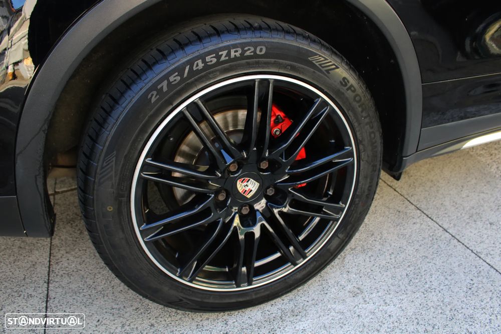 Porsche Cayenne 3.0 V6 - 56