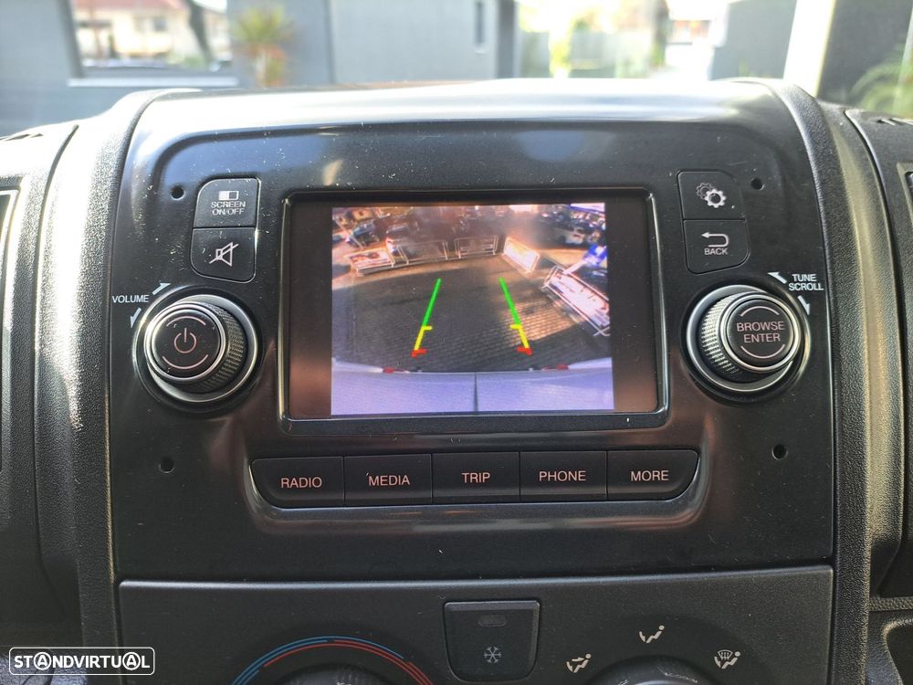 Citroën Jumper 2.2 BlueHDi 3.5T L3H2 - 11