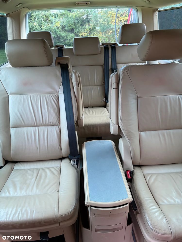 Volkswagen Multivan L1 United - 12