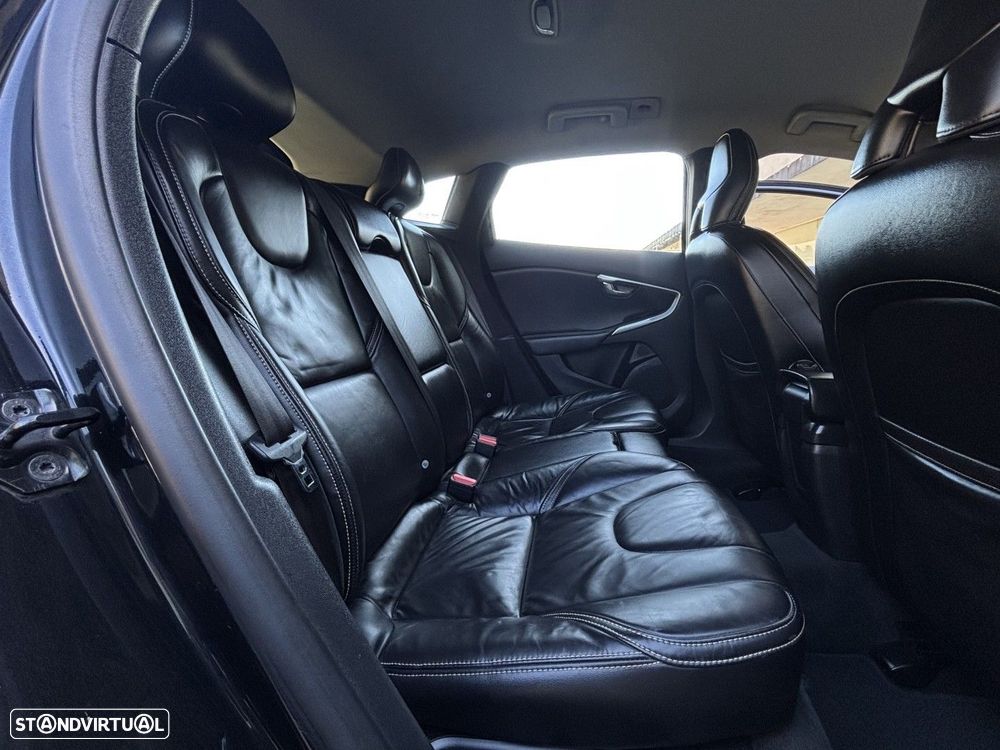 Volvo V40 1.6 D2 Momentum - 11