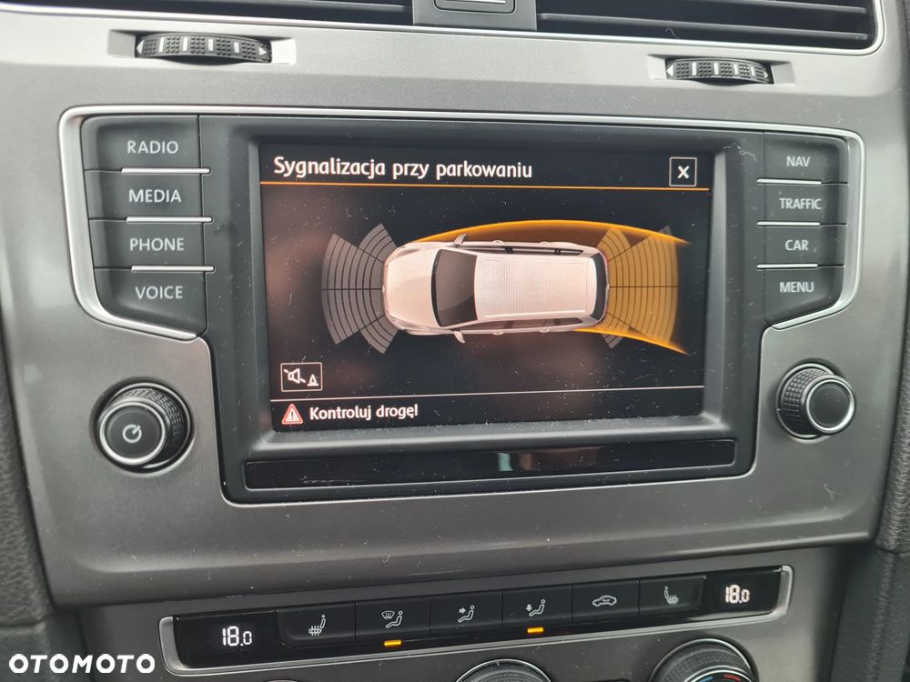 Volkswagen Golf 2.0 TDI (BlueMotion Technology) Comfortline - 8