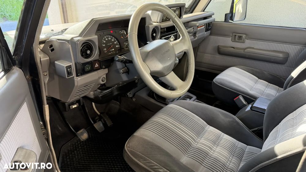 Toyota Land Cruiser - 16