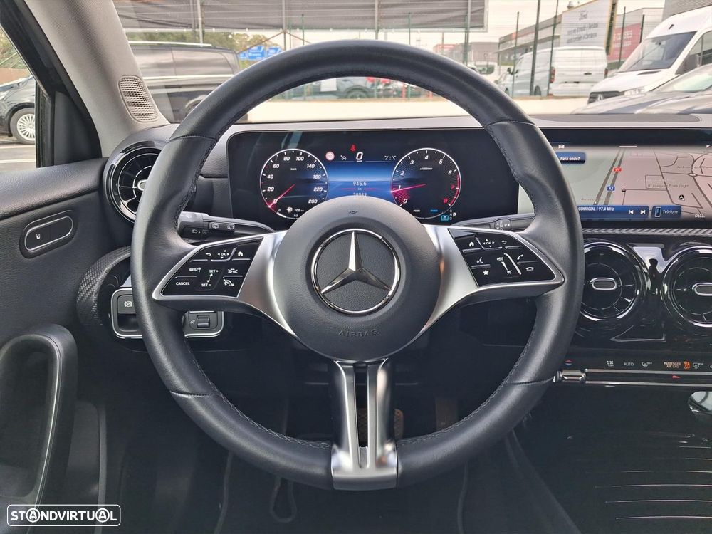 Mercedes-Benz A 200 Standard - 19