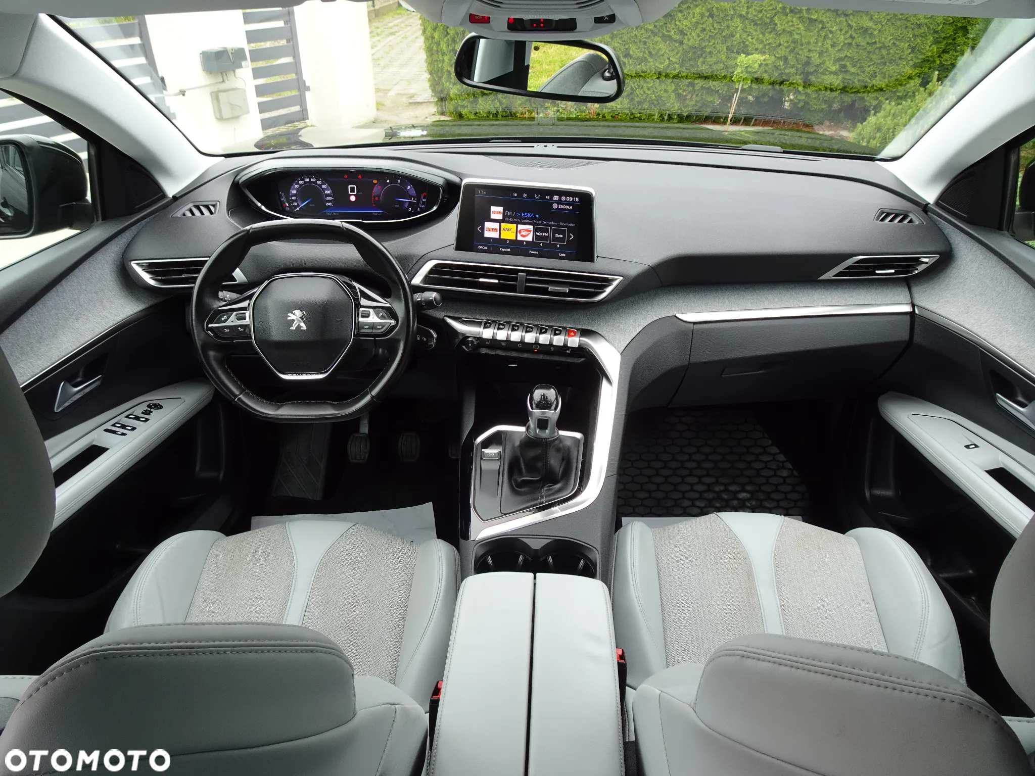 Peugeot 3008 1.5 BlueHDi Allure S&S - 26