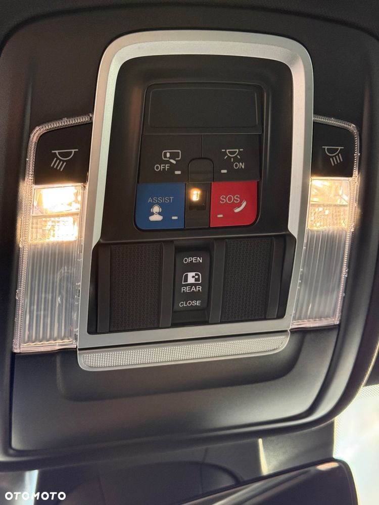 RAM 1500 - 18