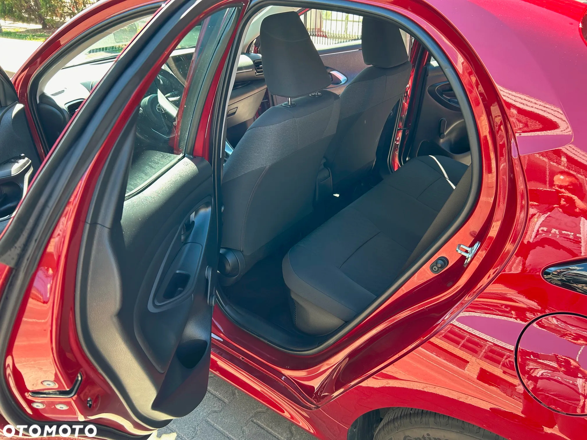 Toyota Yaris Hybrid 1.5 Comfort - 16