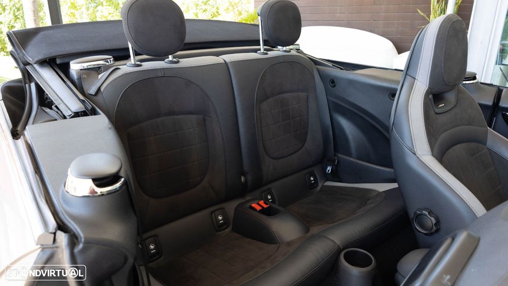 MINI Cabrio Cooper Premium JCW Auto - 12
