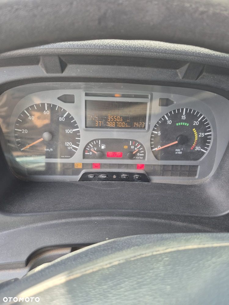 Mercedes-Benz 1523L - 9