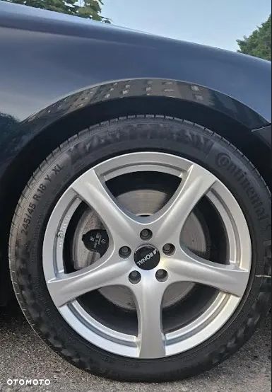 Mercedes-Benz Klasa E - 9