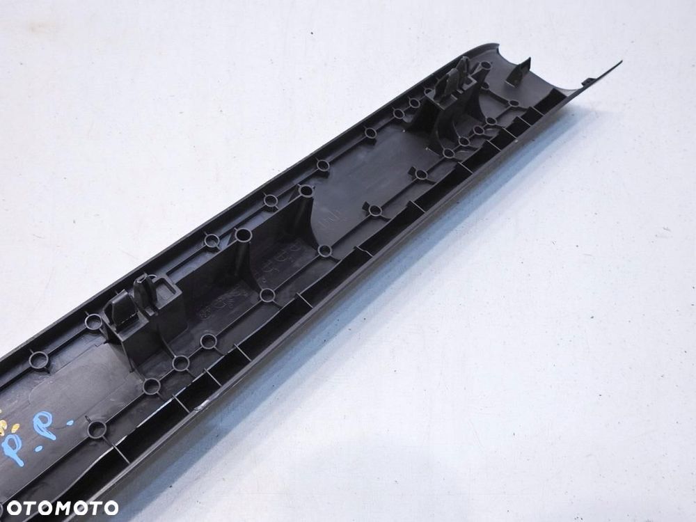 LISTWA OSŁONA PROGU PRAWY PRZÓD MAZDA 6 GH - 3