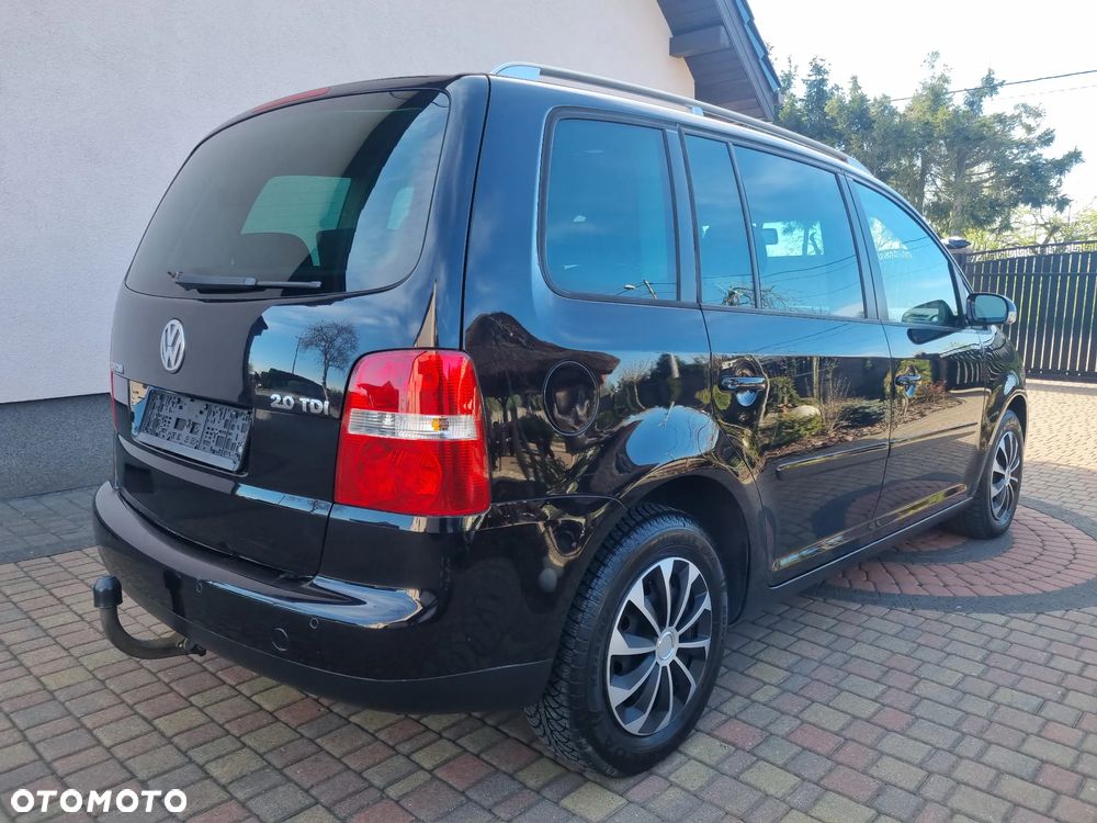 Volkswagen Touran 2.0 TDI DPF Highline - 5