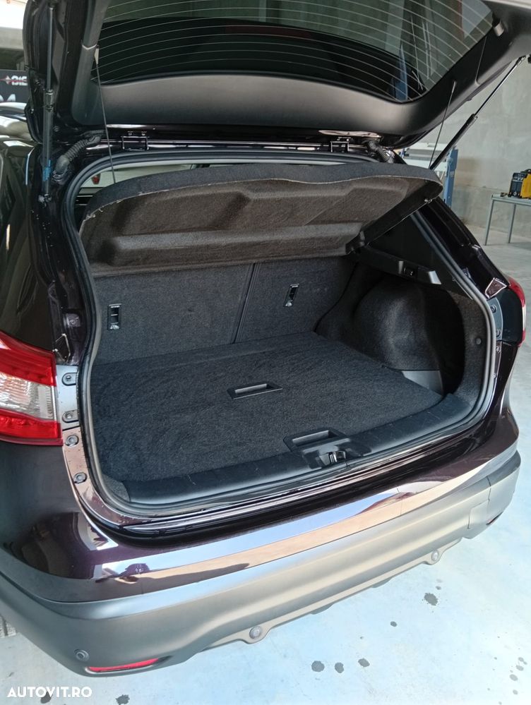 Nissan Qashqai 1.2 DIG-T Xtronic TEKNA - 10