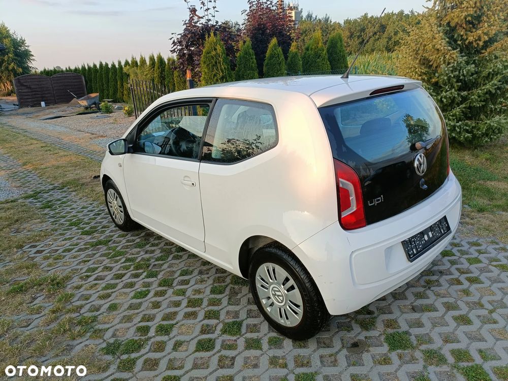 Volkswagen up! - 5