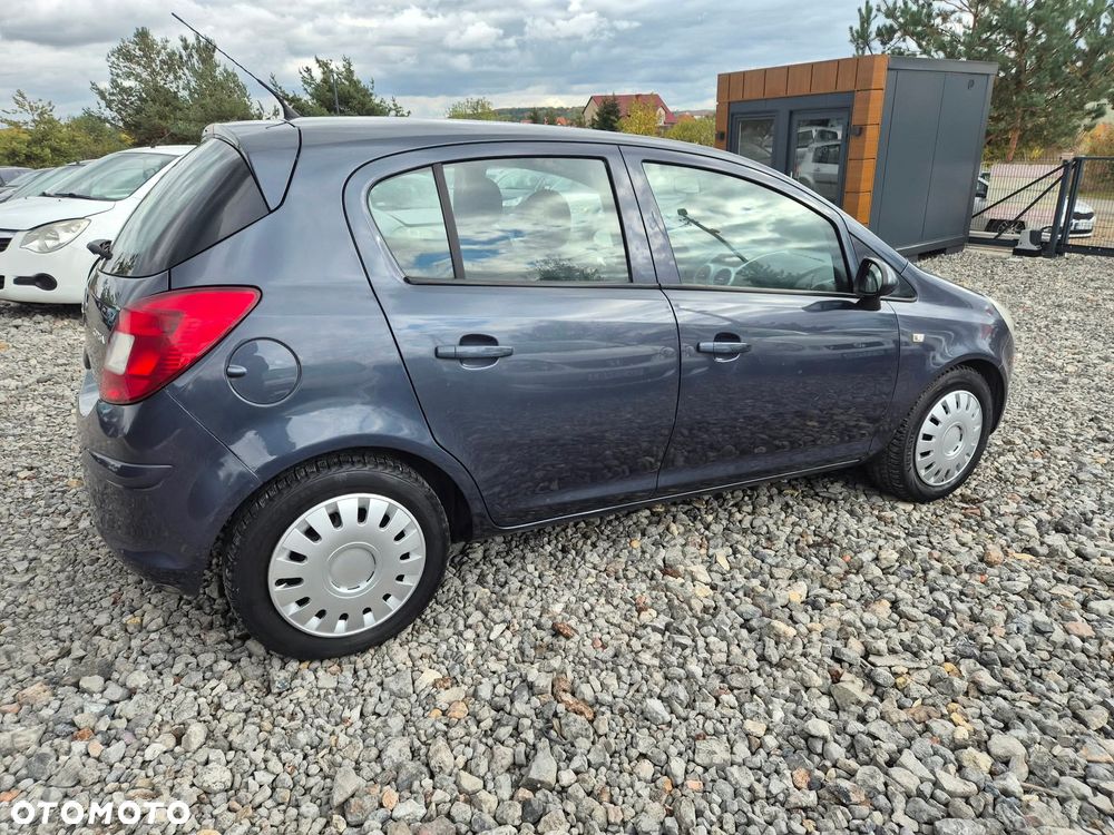 Opel Corsa 1.4 16V Enjoy - 9