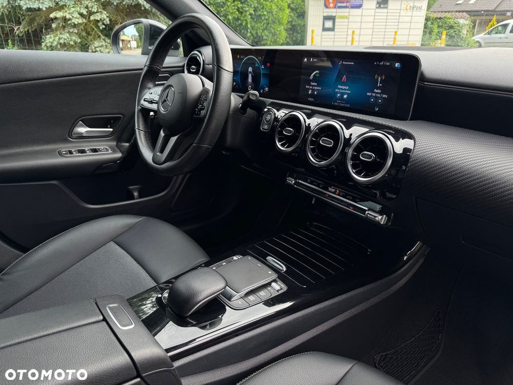 Mercedes-Benz CLA 200 d 8G-DCT Progressive - 29