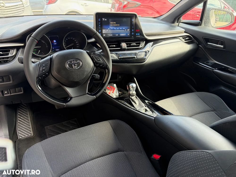 Toyota C-HR - 7