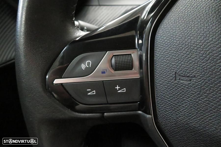 Peugeot 208 1.2 PureTech Active - 12