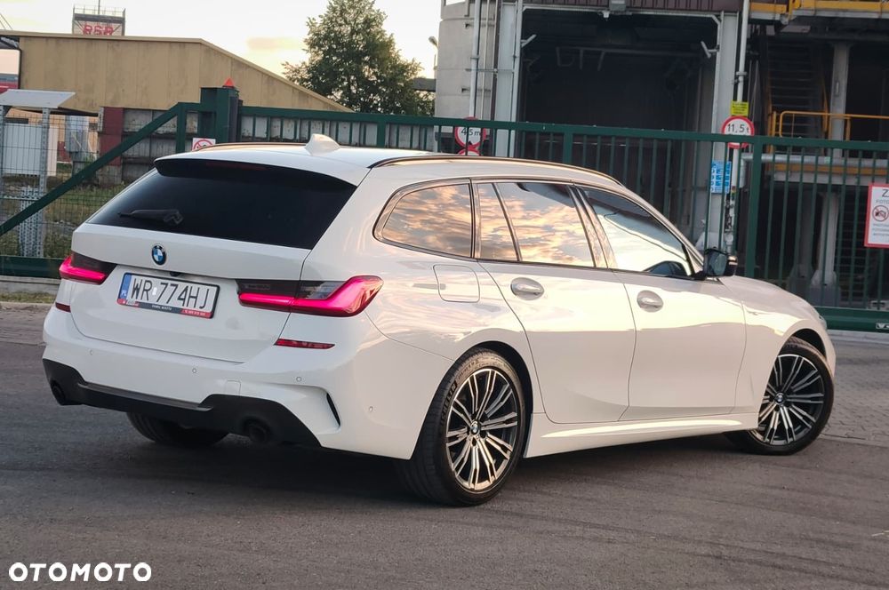 BMW Seria 3 318d M Sport - 16