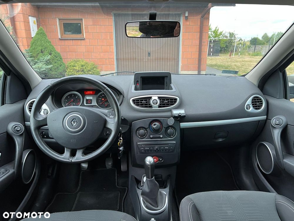Renault Clio 1.5 dCi Authentique - 6