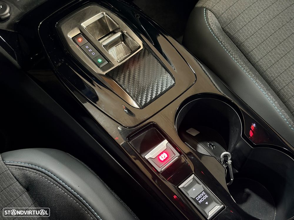 Peugeot e-208 Allure — fotografia 6