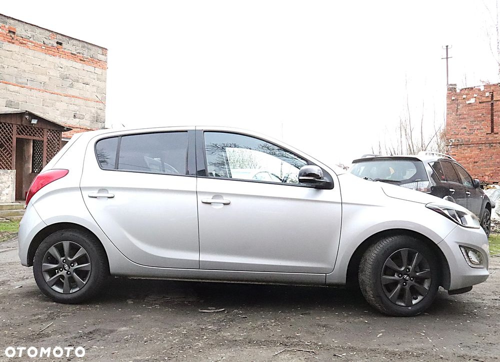 Hyundai i20 - 12
