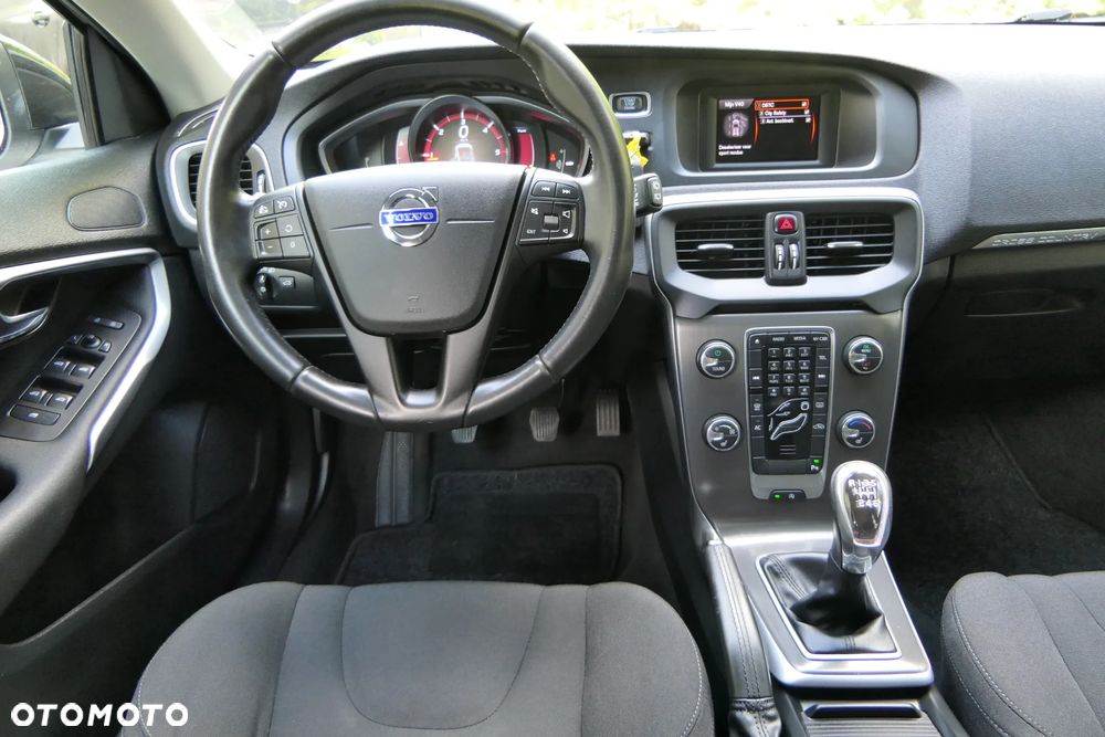 Volvo V40 - 2