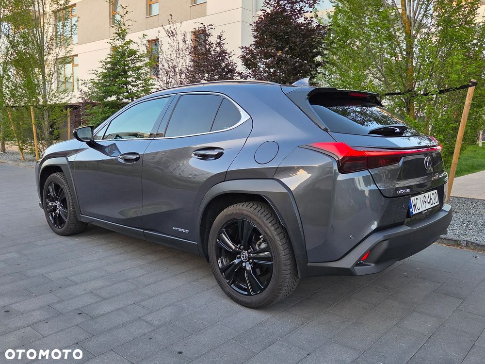 Lexus UX - 1