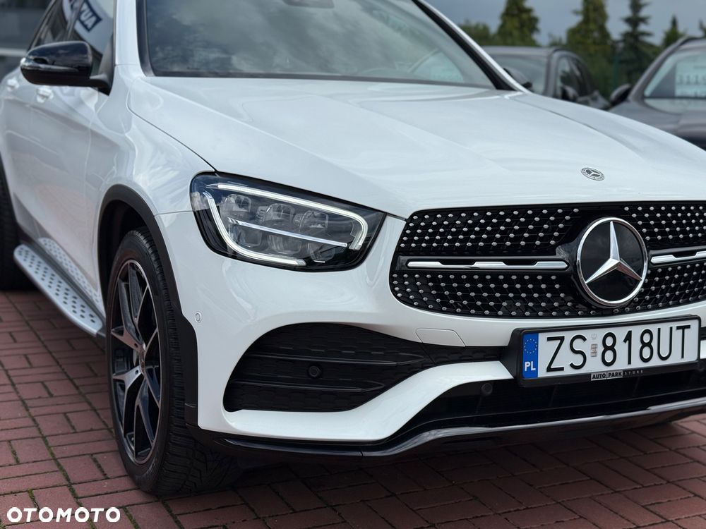 Mercedes-Benz GLC 220 d 4Matic 9G-TRONIC AMG Line Plus - 33