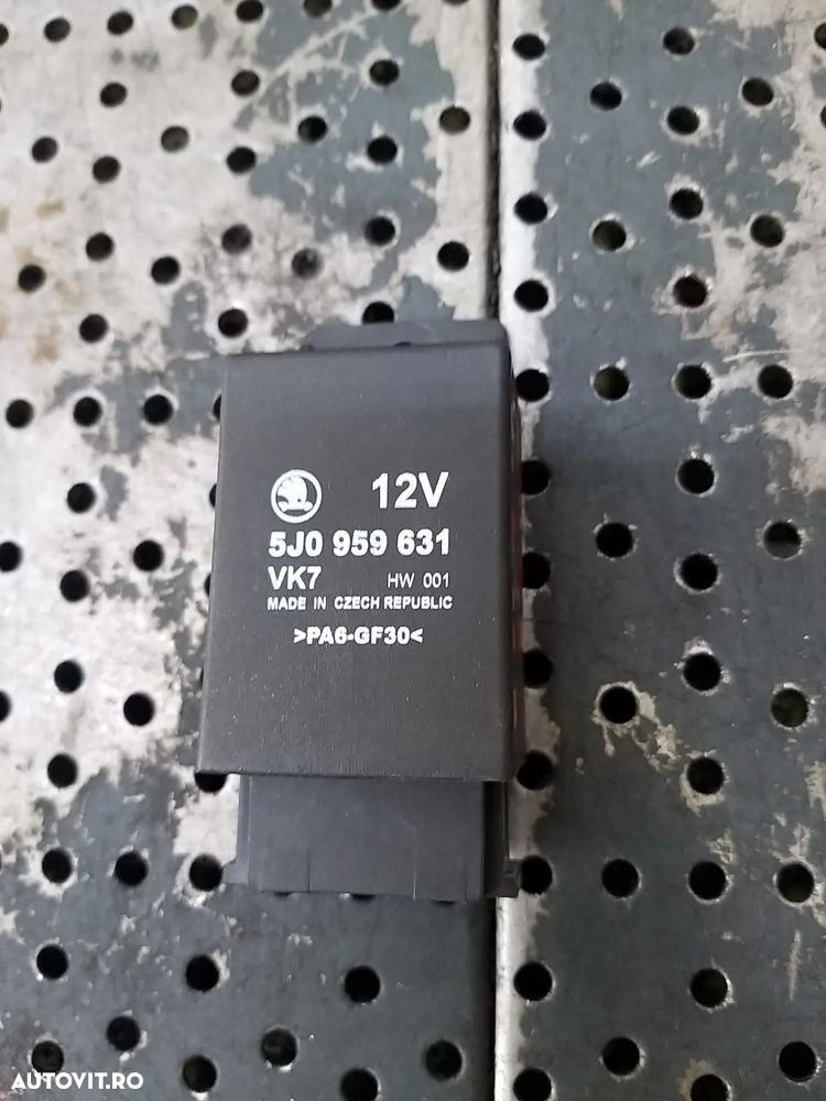 Releu bujii skoda roomster 5j0959631 - 3