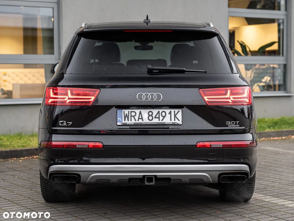 Audi Q7 - 11