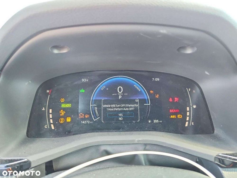 Toyota Camry - 10