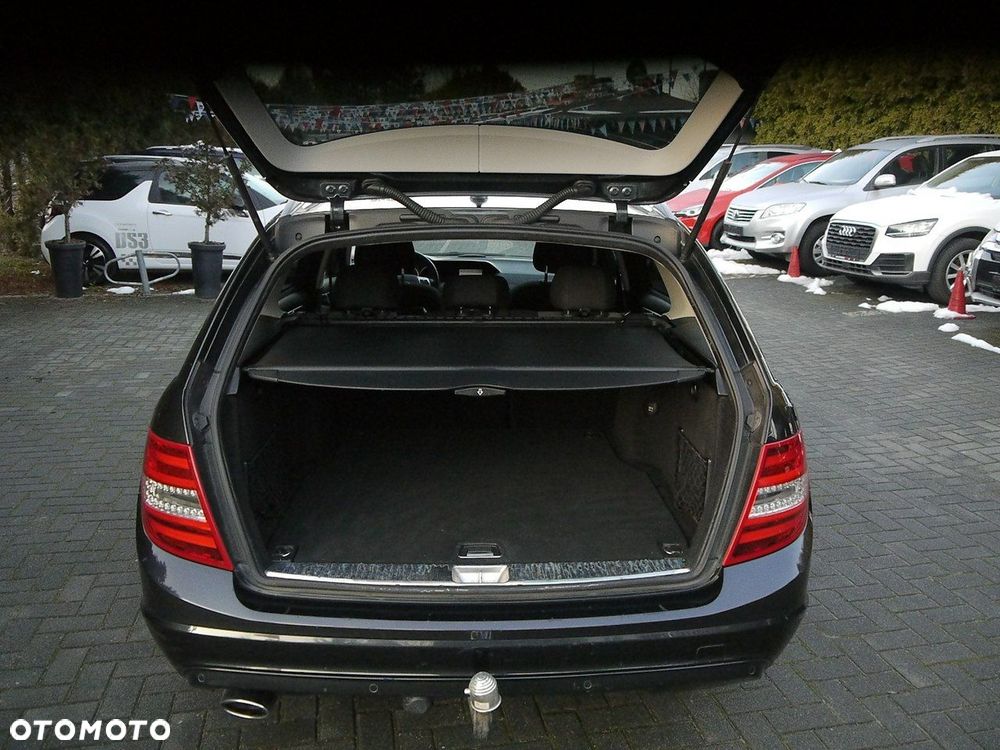 Mercedes-Benz Klasa C 220 CDI 7G-TRONIC Avantgarde Edition - 18