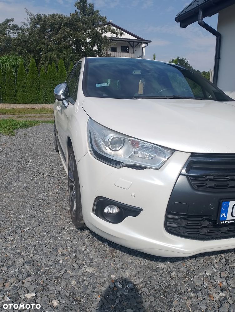 Citroën DS4 THP 200 SportChic - 2