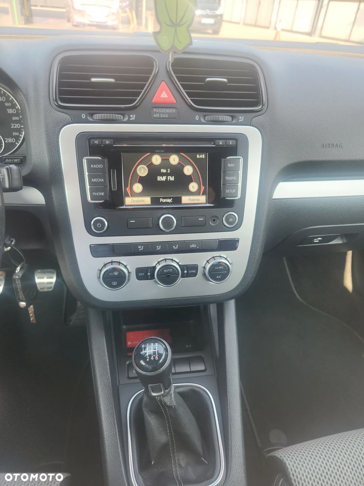 Volkswagen Scirocco 2.0 TDI Million - 8