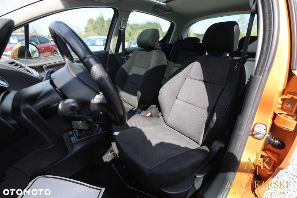 Peugeot 207 - 37