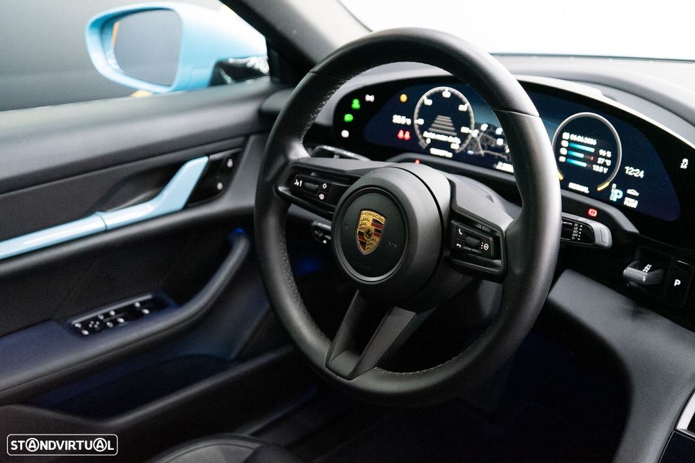 Porsche Taycan 4S - 7