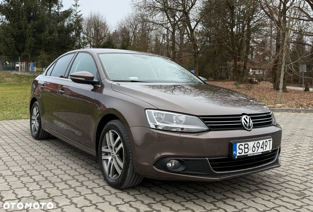 Volkswagen Jetta 1.4 TSI Highline Perfectline DSG - 2