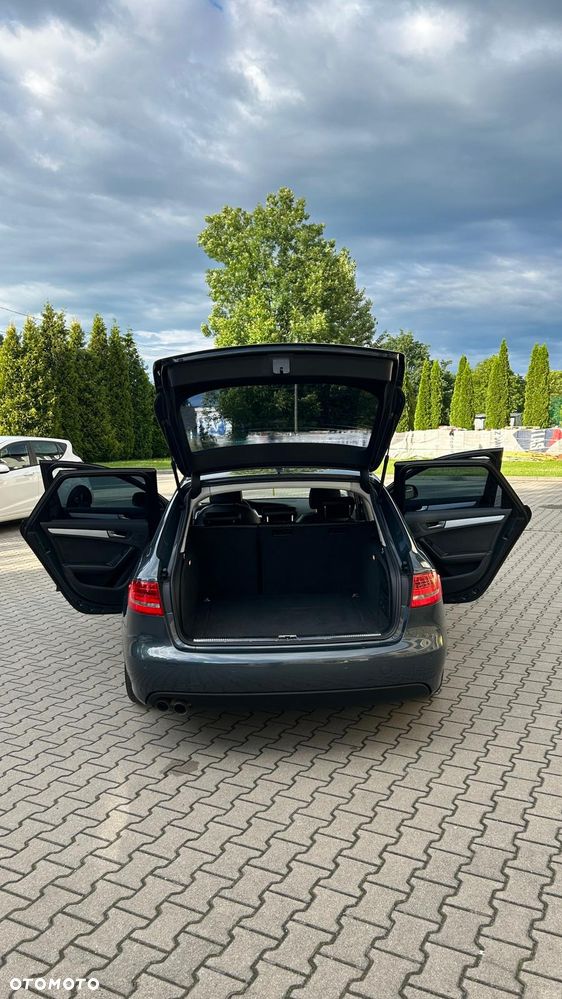 Audi A4 Avant 2.0 TDI - 11