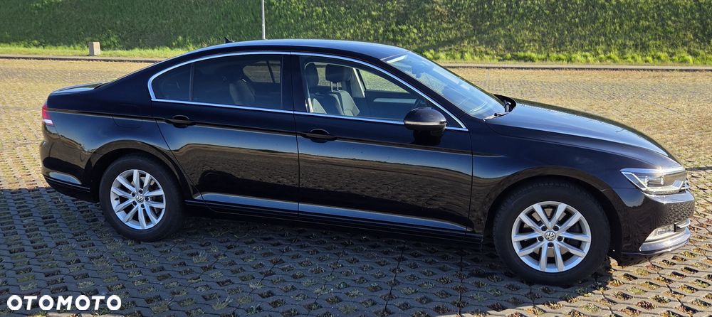 Volkswagen Passat - 2
