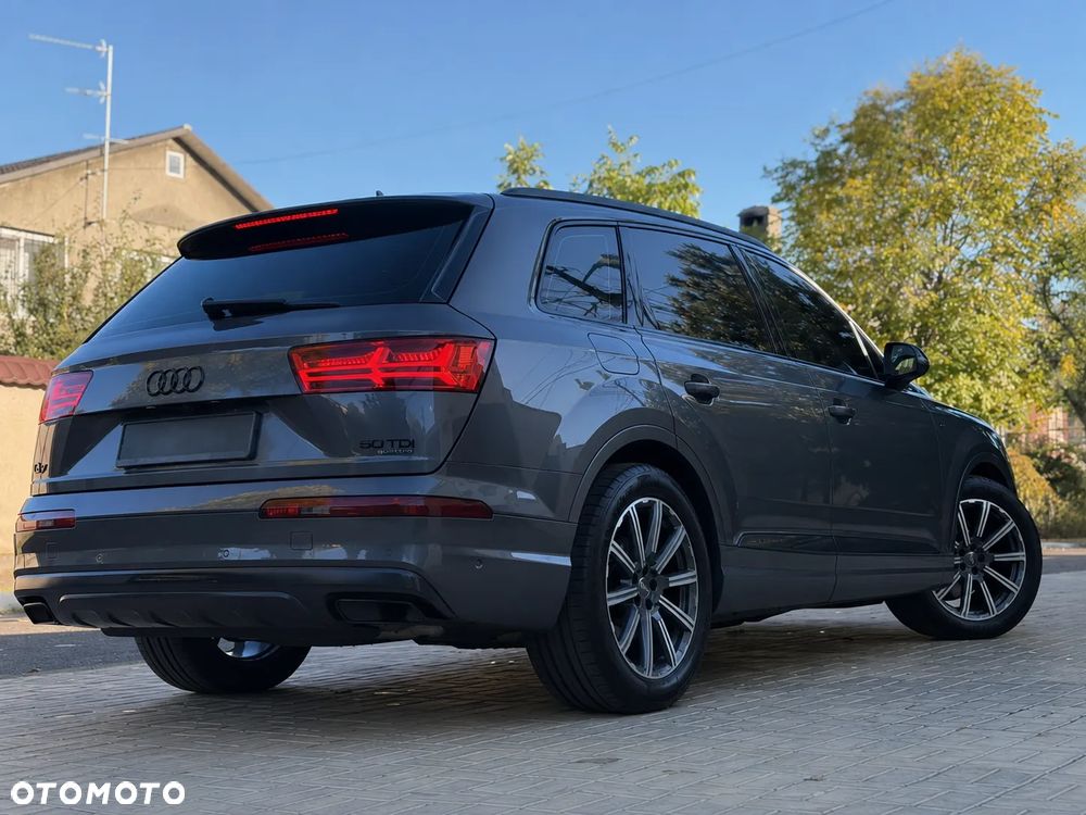 Audi Q7 - 10