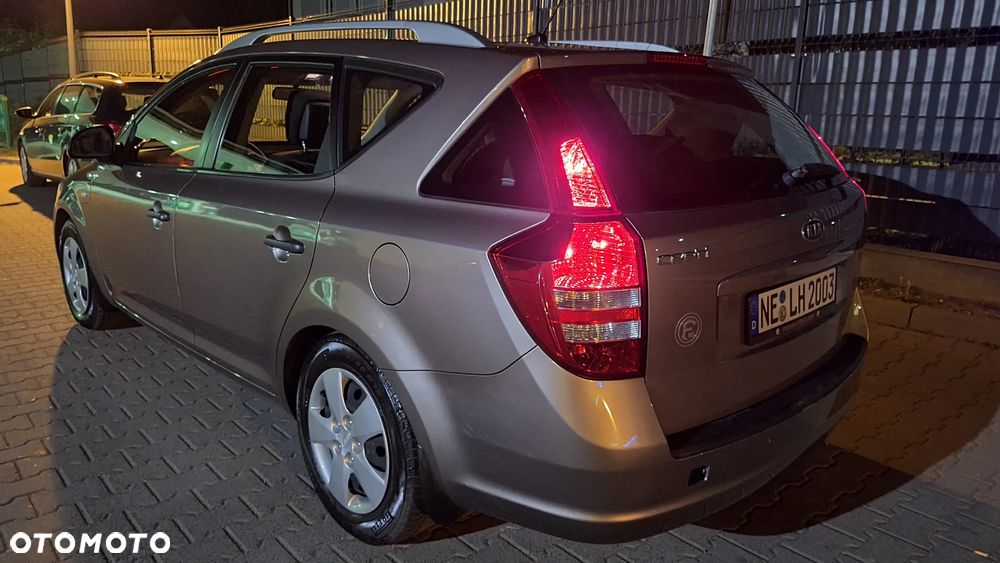 Kia Ceed 1.4 CVVT LX Basis - 22