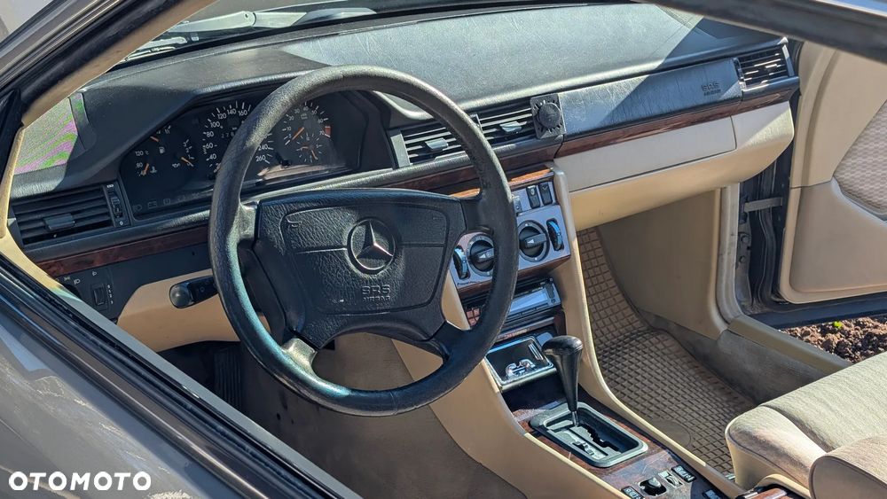 Mercedes-Benz W124 (1984-1993) - 13