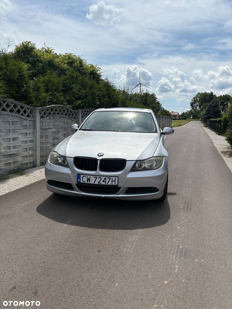 BMW Seria 3 320i - 28